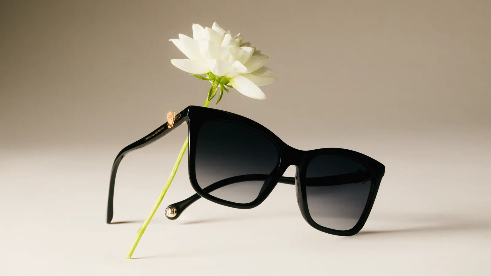 Gafas de sol Carolina Herrera cat-eye negras