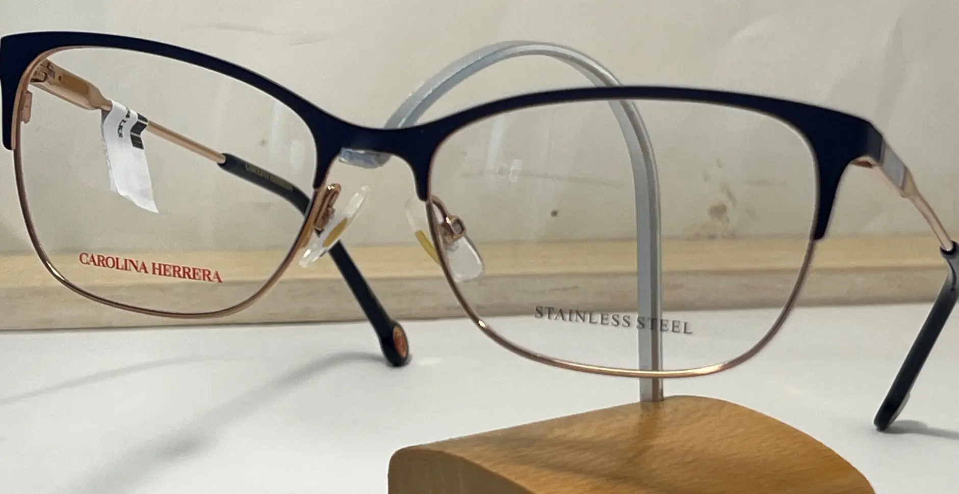 Lunettes Carolina Herrera modèle 077