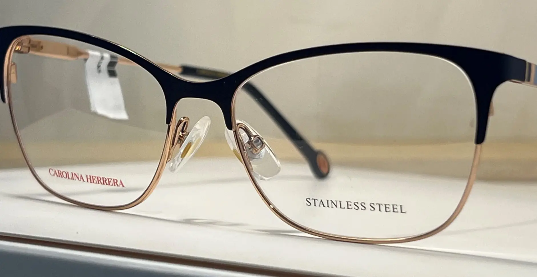 Lunettes Carolina Herrera modèle 078