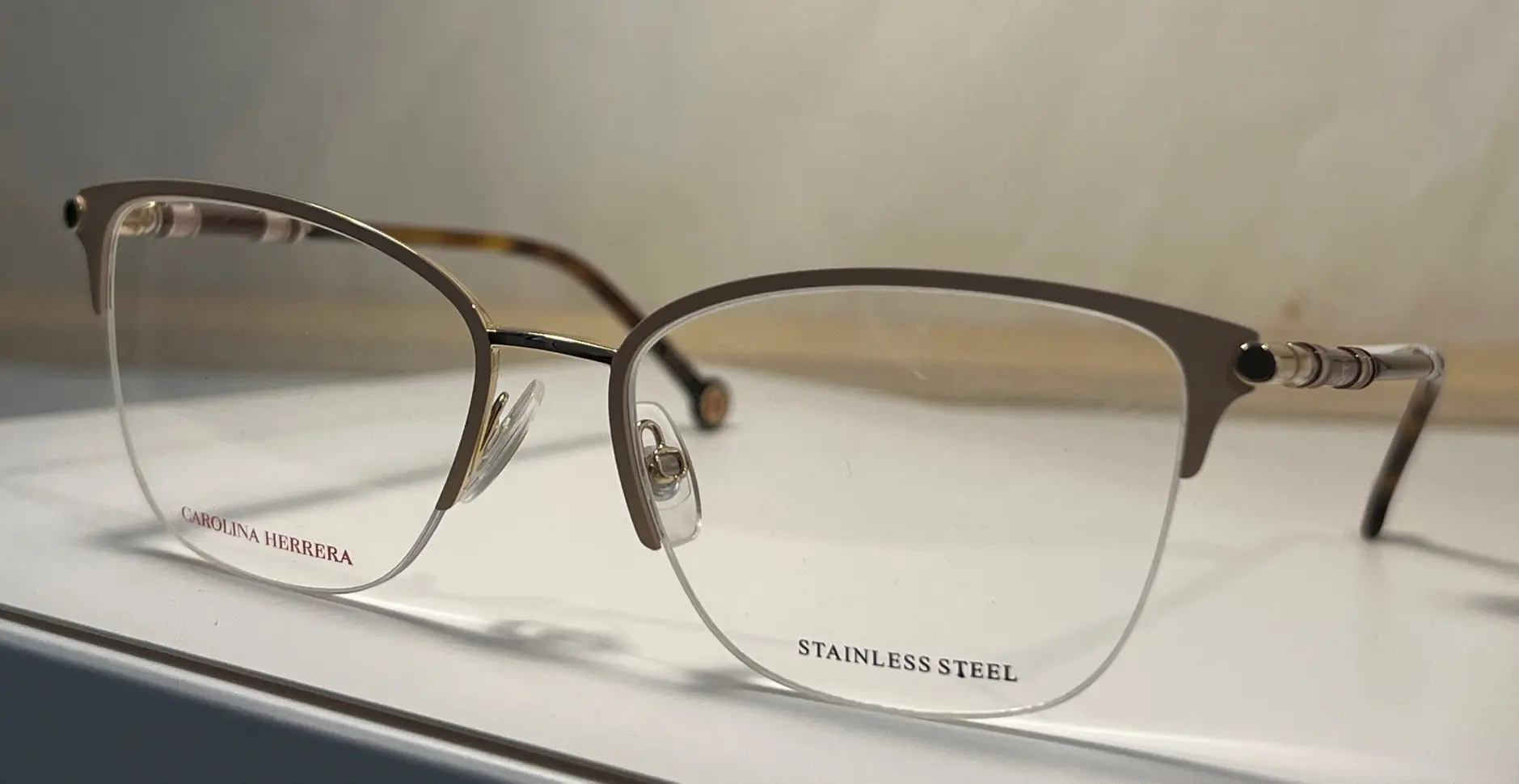 Lunettes Carolina Herrera modèle 079