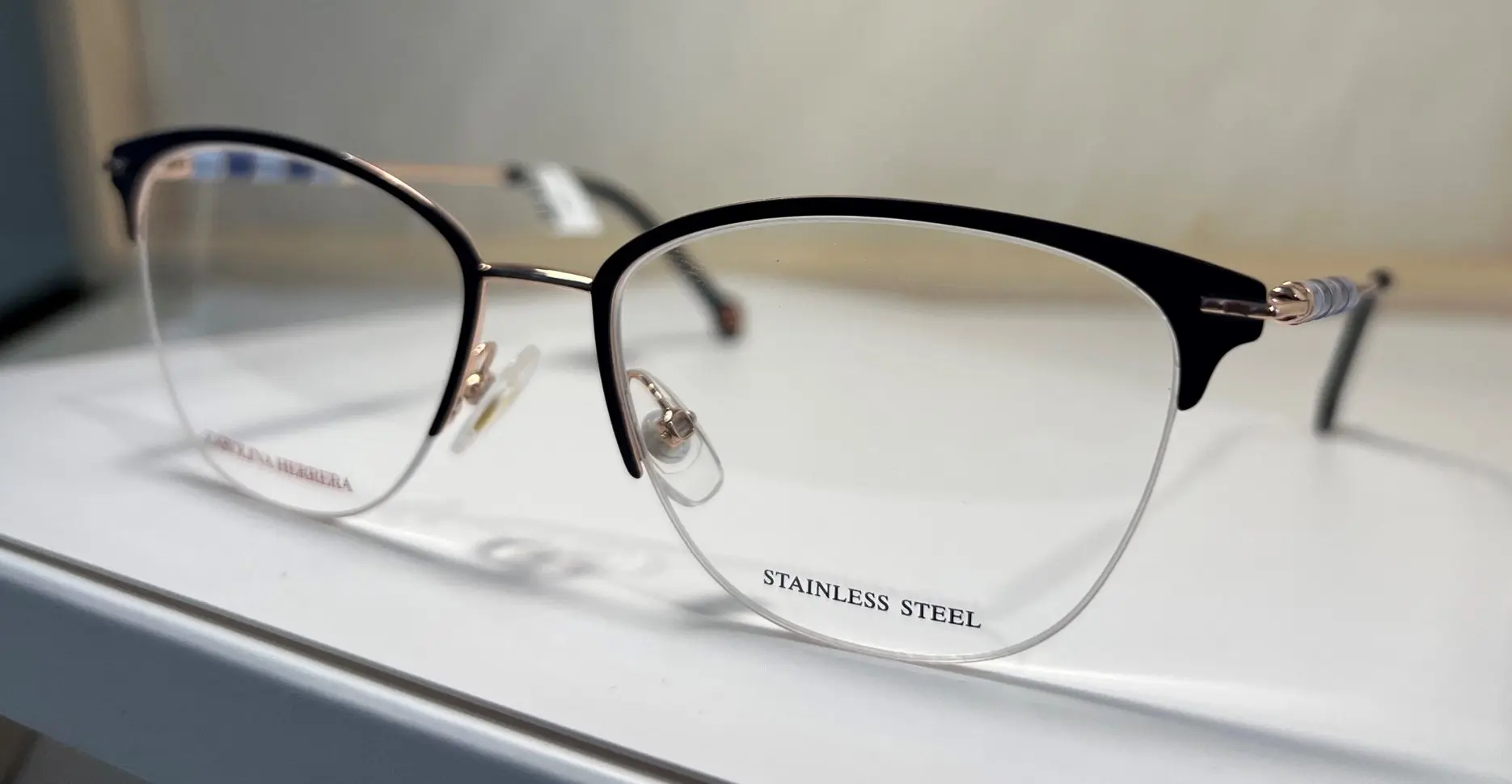 Lunettes Carolina Herrera modèle 082
