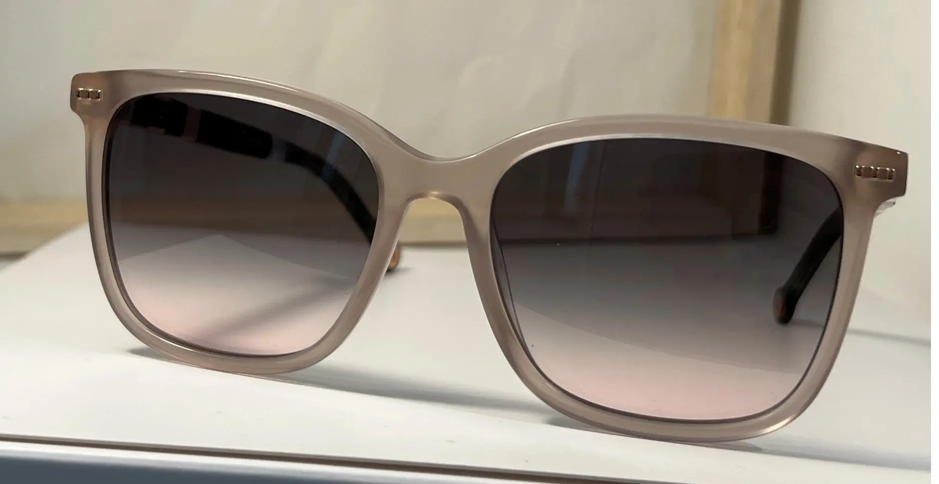 Lunettes Carolina Herrera modèle 153