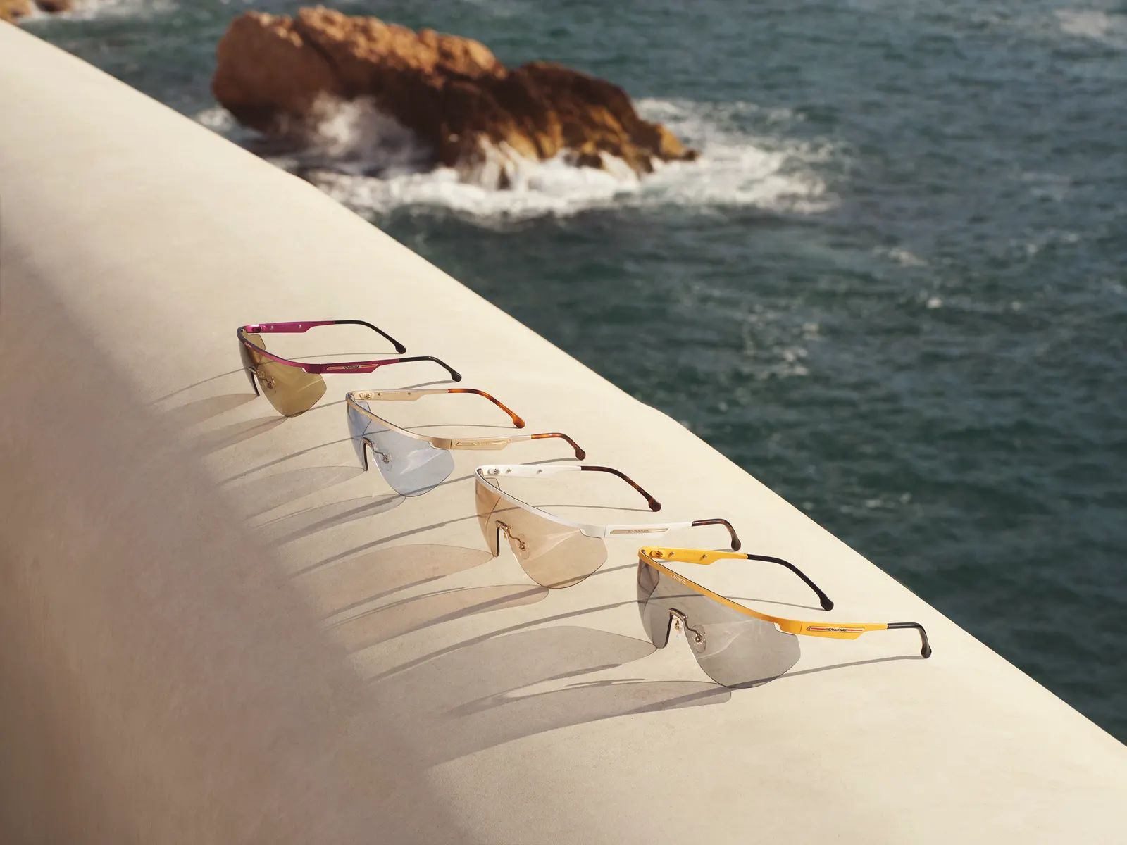 Gafas Carrera FlagLab 19 shield amarillas y rojas