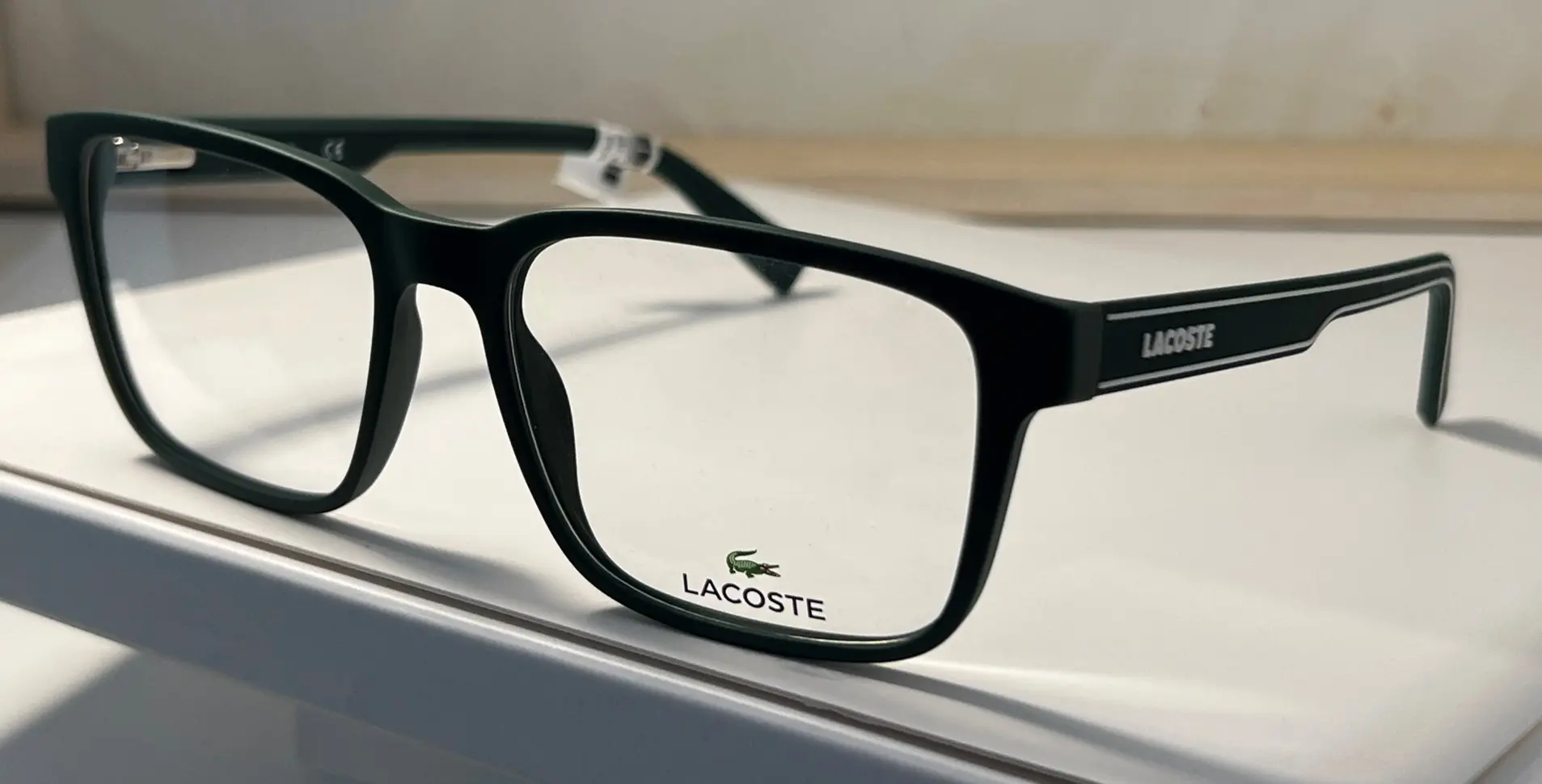 Lunettes Lacoste modèle 101 chez Optique Anaka Irun