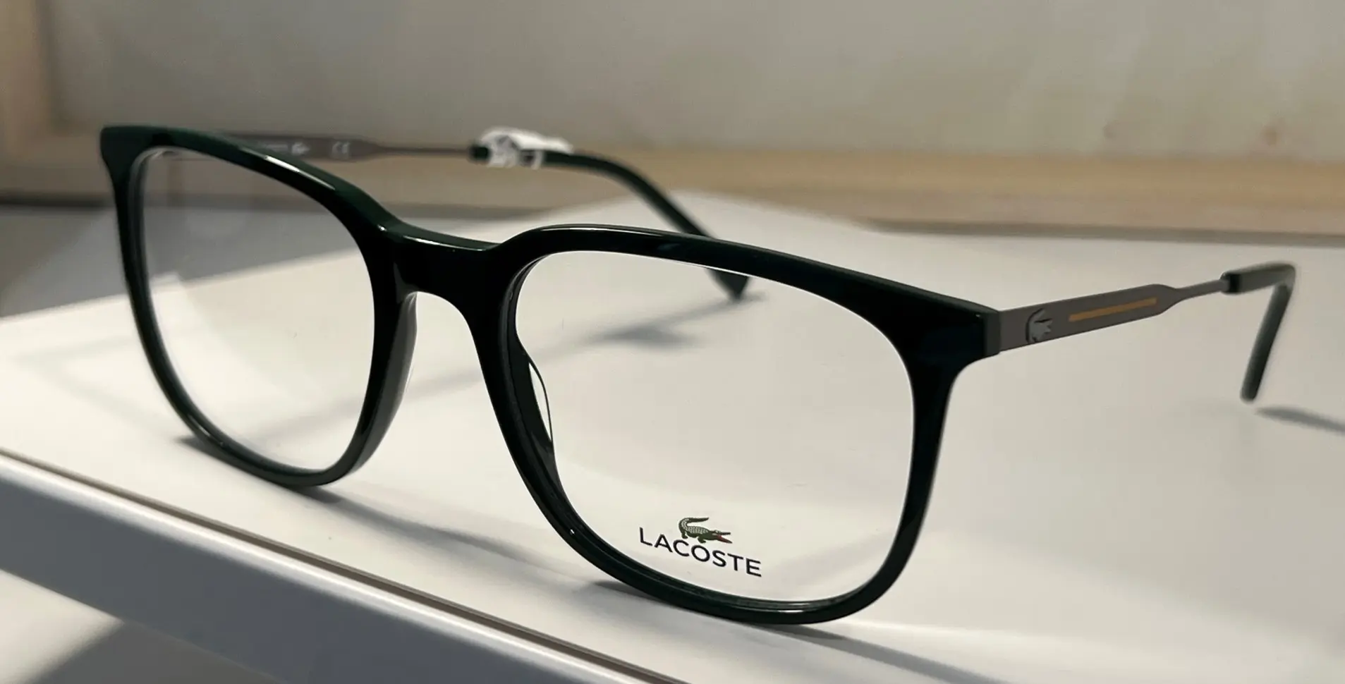 Lunettes Lacoste modèle 103 chez Optique Anaka Irun