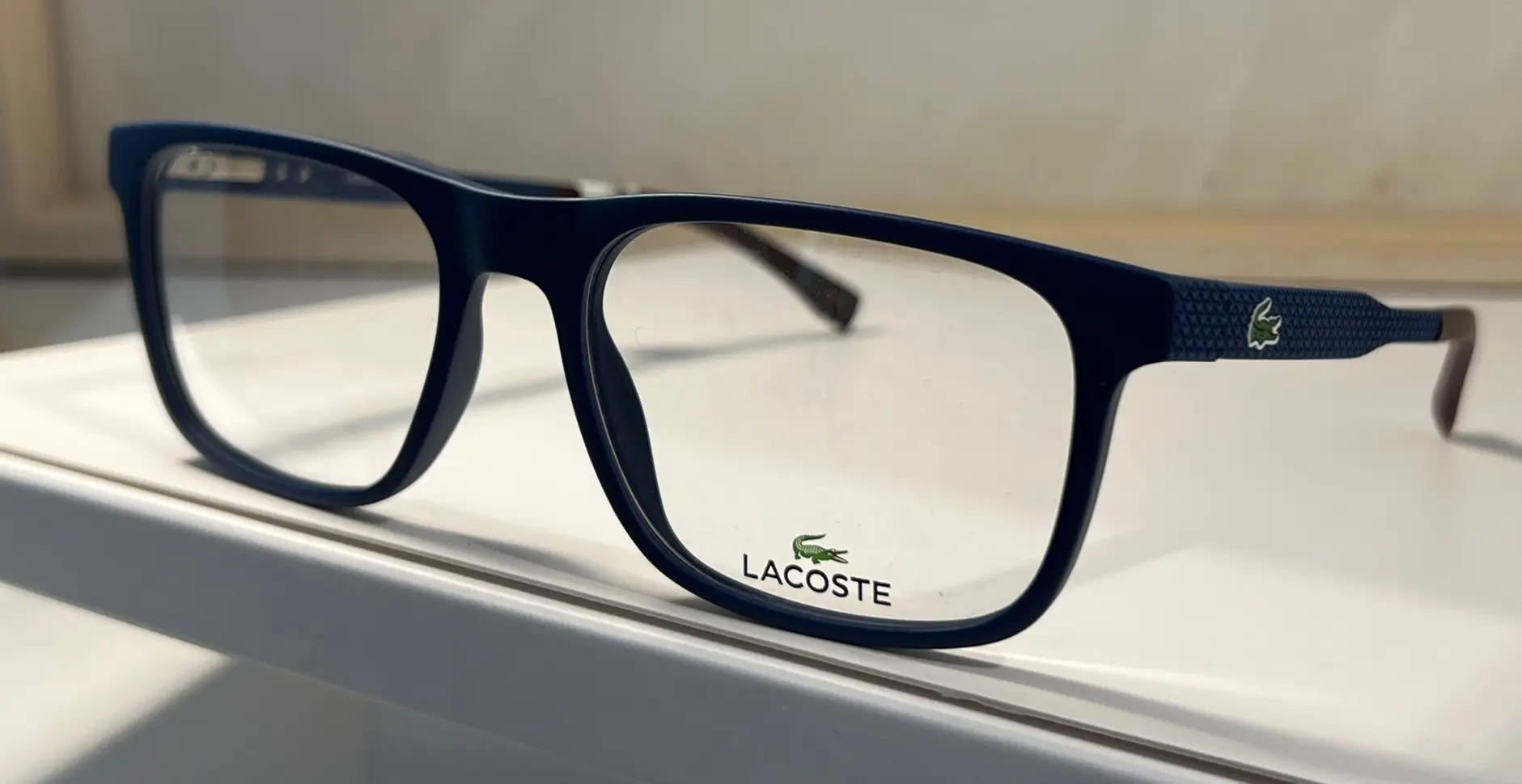 Lunettes Lacoste modèle 104 chez Optique Anaka Irun