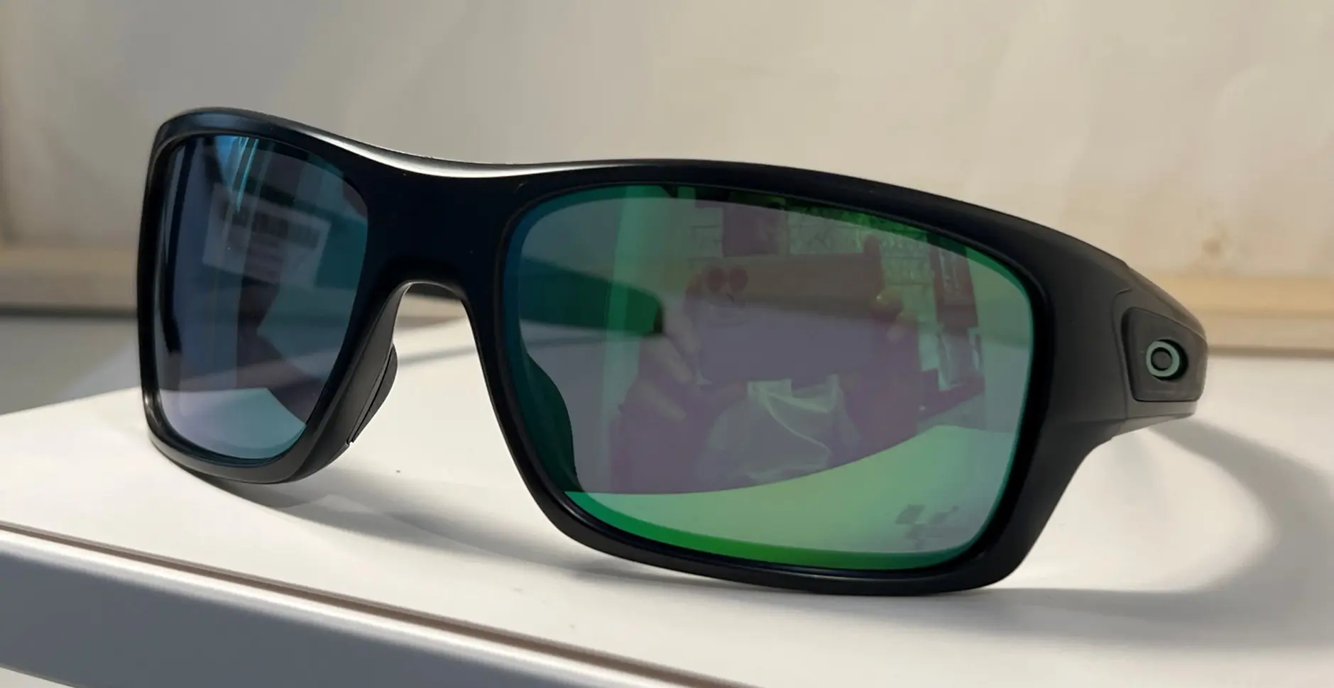 Lunettes Oakley modèle 126 chez Optique Anaka