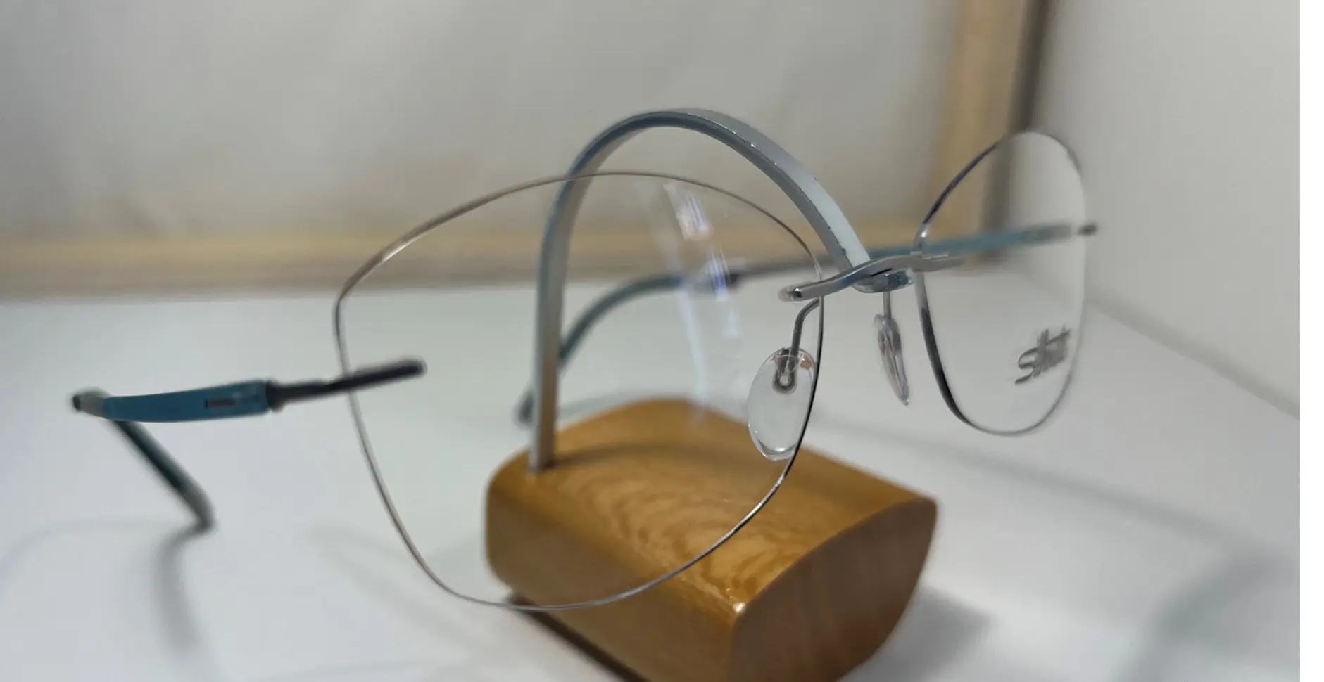 Lunettes Silhouette modèle 040 chez Optique Anaka Irun