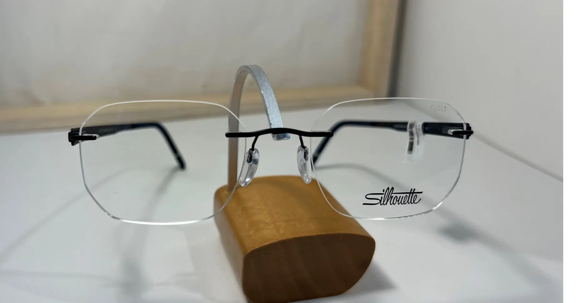 Lunettes Silhouette modèle 046 chez Optique Anaka Irun