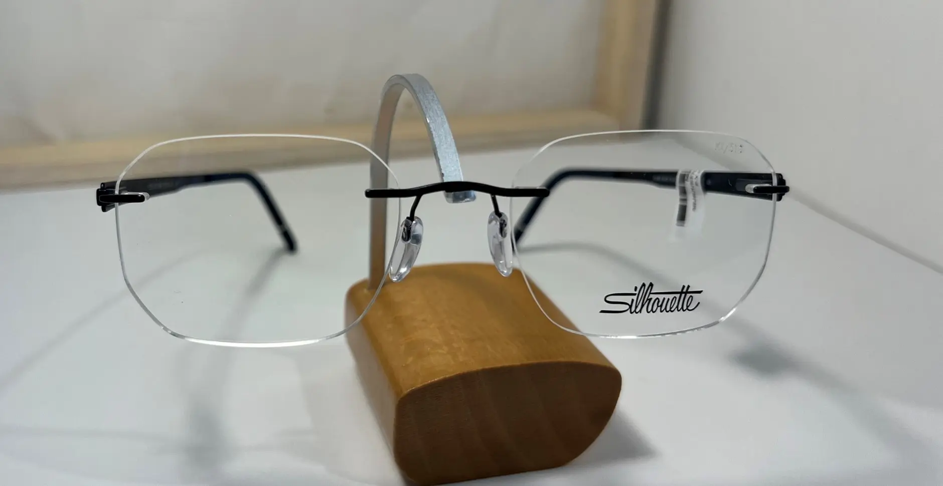 Lunettes Silhouette modèle 048 chez Optique Anaka Irun