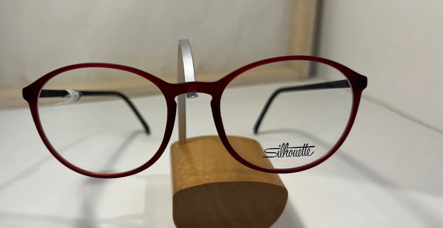 Lunettes Silhouette modèle 052 chez Optique Anaka Irun